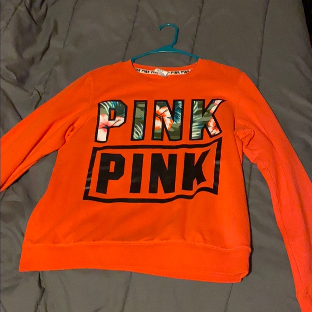 Women’s sweatshirt